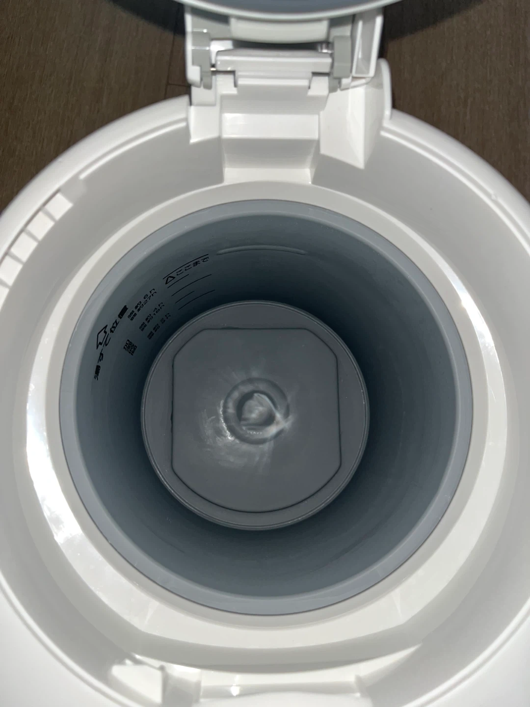 象印 スチーム式加湿器 EE-RT35の写真4枚目