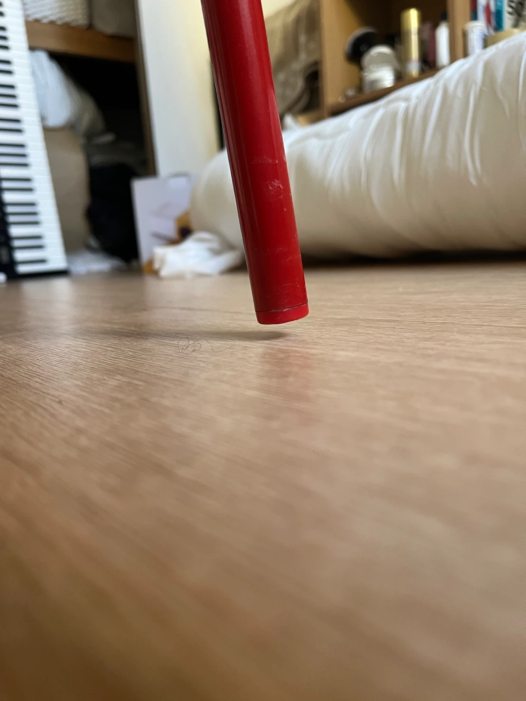丸型 スツール レッド 椅子の写真2枚目