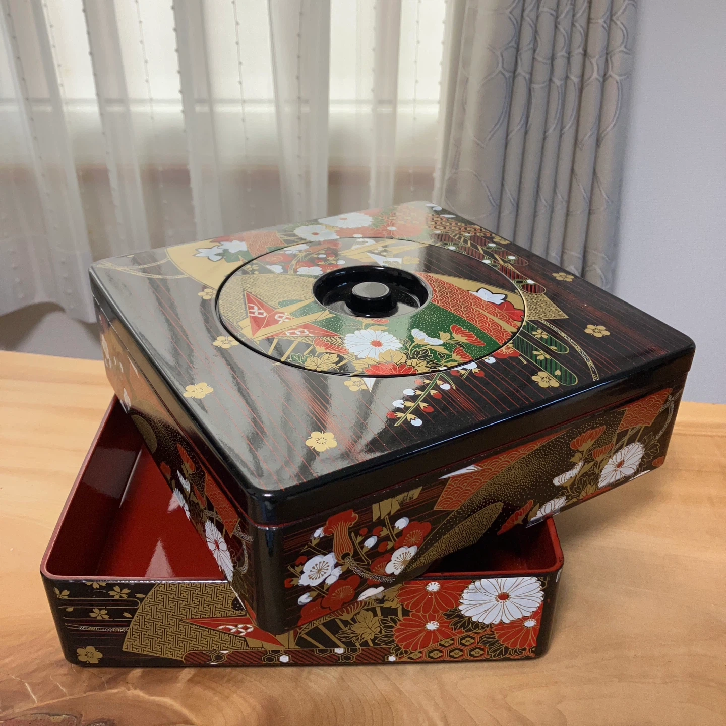 重箱 2段 漆器風 扇・花柄の写真2枚目