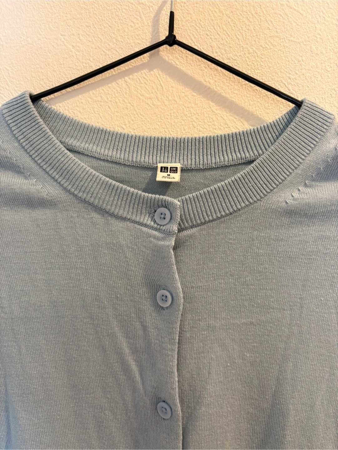 UNIQLO クルーネックカーディガン 水色 Mサイズの写真2枚目