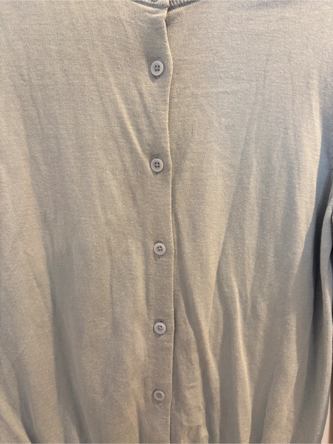 UNIQLO クルーネックカーディガン 水色 Mサイズの写真8枚目