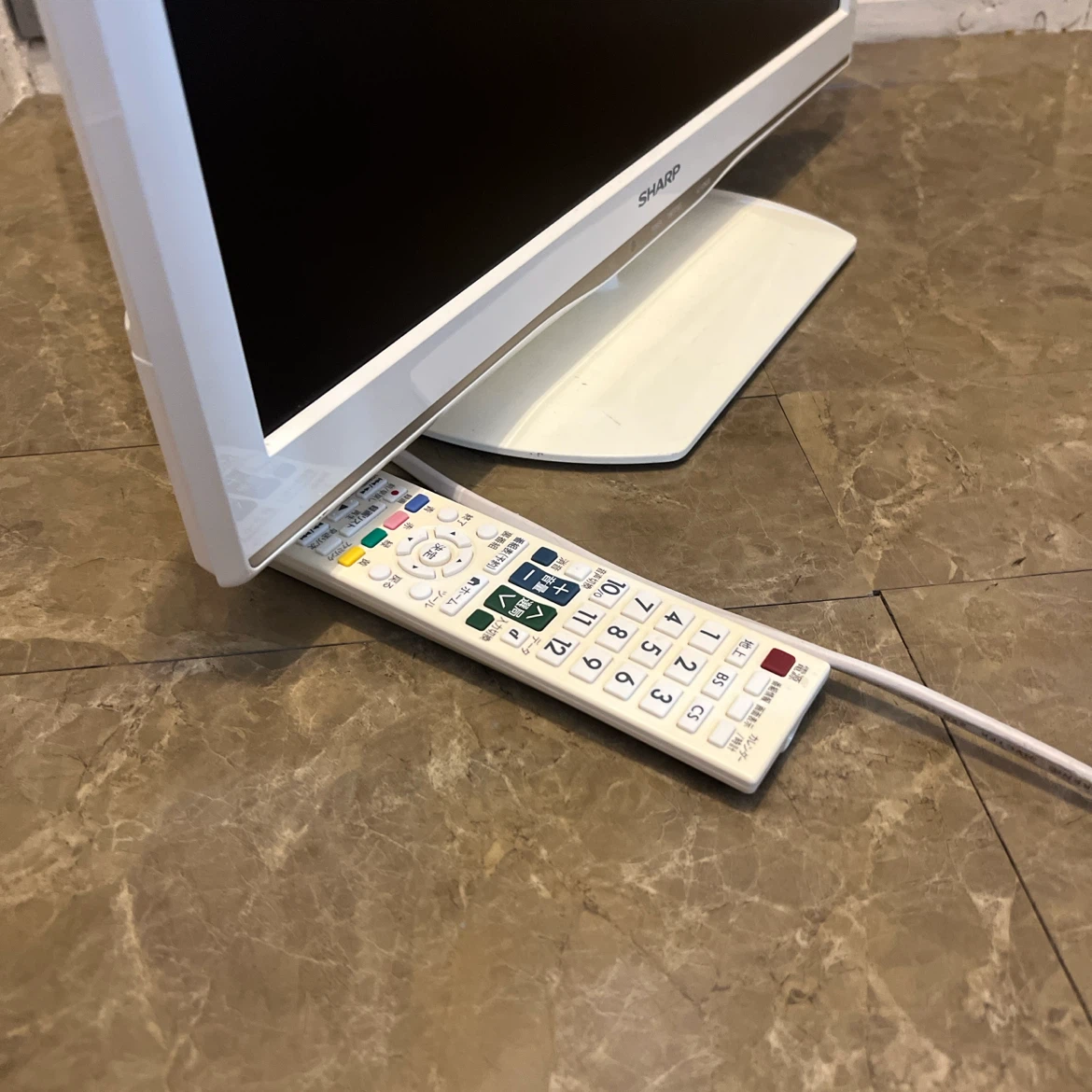 SHARP 22インチ　液晶テレビ AQUOS LC-22K20 22型 2016年製 リモコン付の写真9枚目