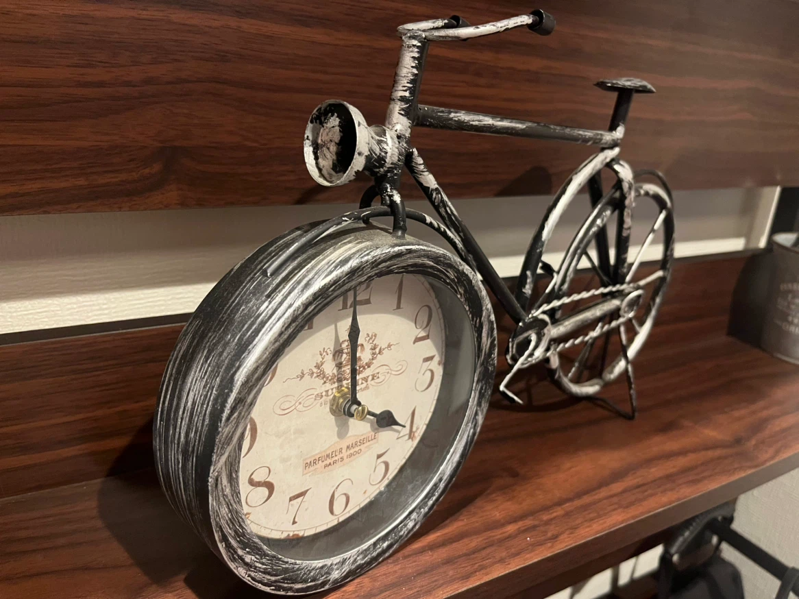 【訳あり】自転車型 アンティーク風　ビンテージ風　置き時計の写真2枚目