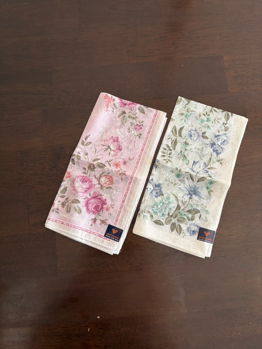 ⭐︎新品⭐︎マリオバレンチノ ハンカチ 2枚セット 花柄