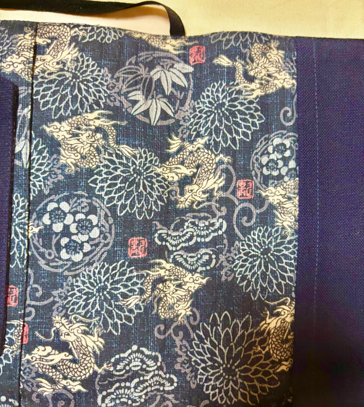 函館 獄 PRISON ブックカバー 和柄 龍 菊 函館刑務所の写真3枚目