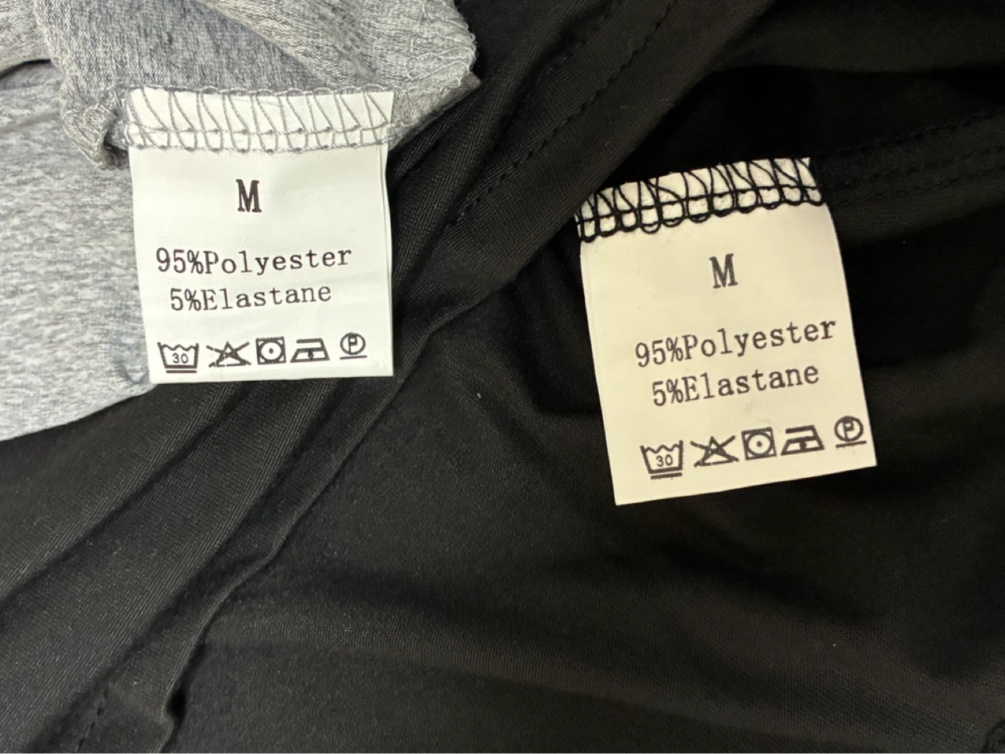 モックネック長袖Tシャツ 2枚セット Mサイズの写真4枚目