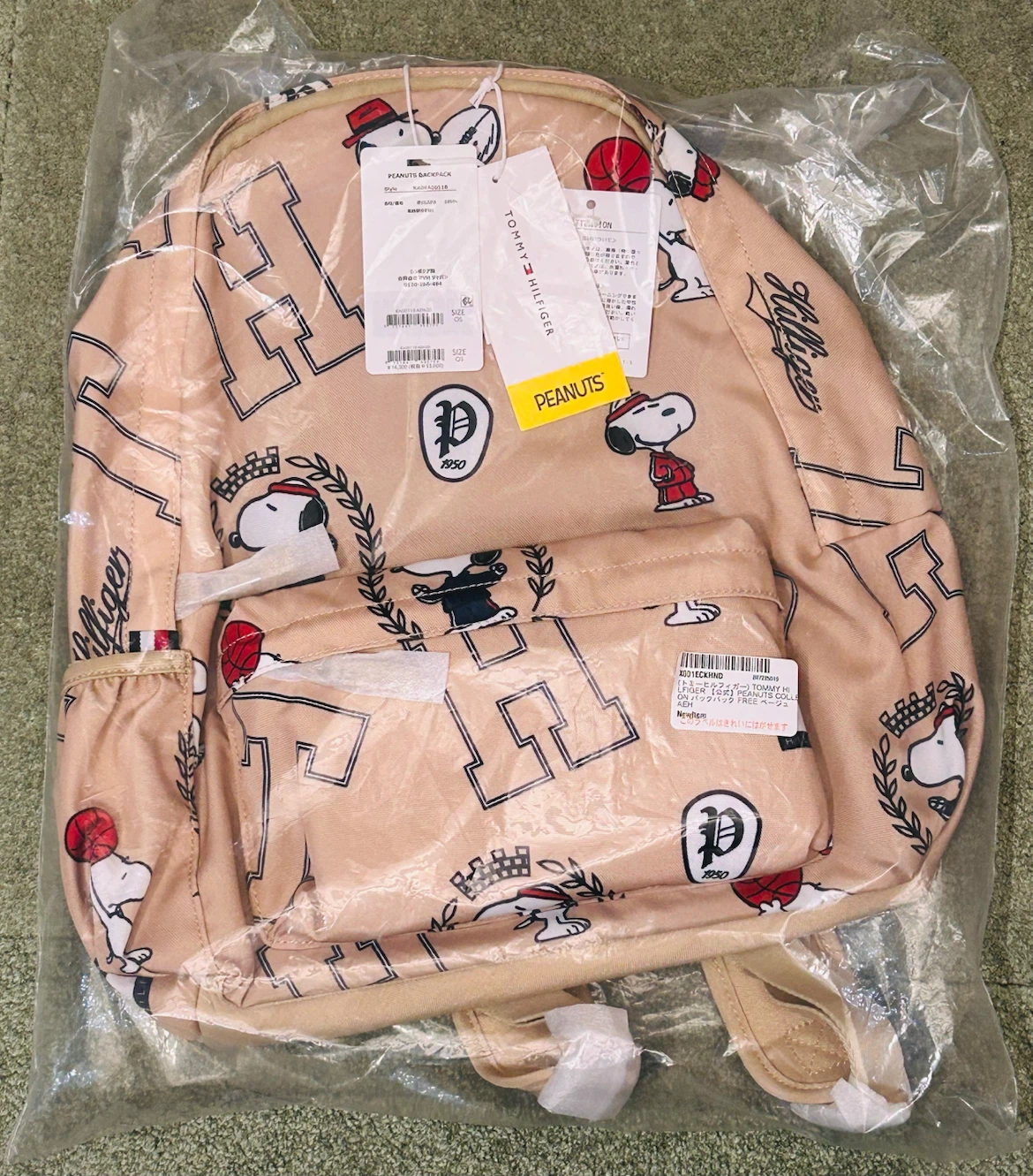 【新品未使用】 TOMMY HILFIGER キッズバックパック ピーナッツコレクションの写真7枚目