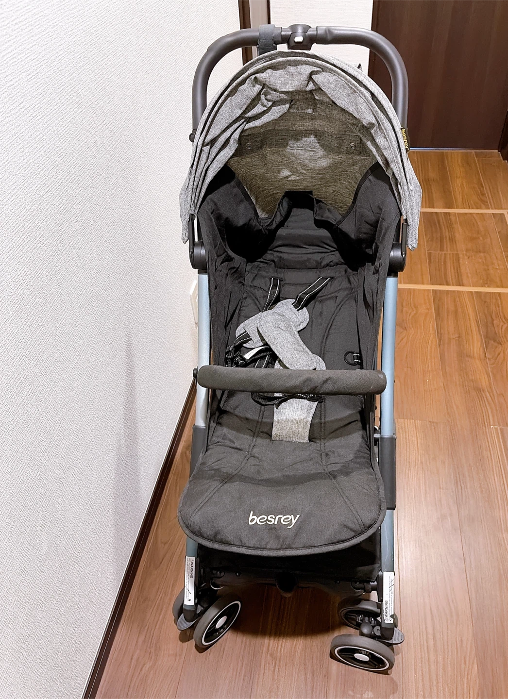 ベスレイ B型ベビーカー グレー 折りたたみの写真3枚目