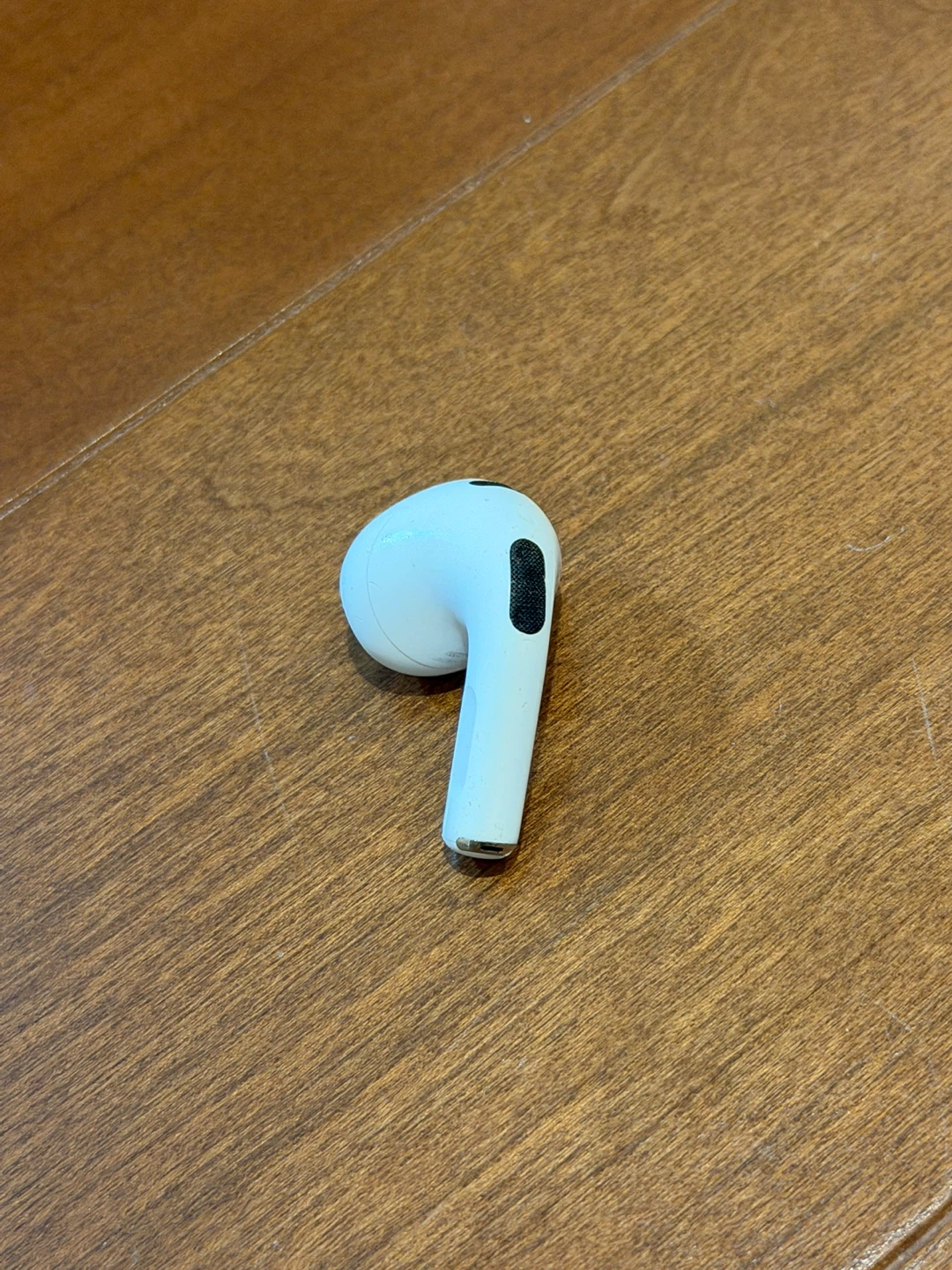 Apple AirPods 第3世代 左耳のみ　音小さめ