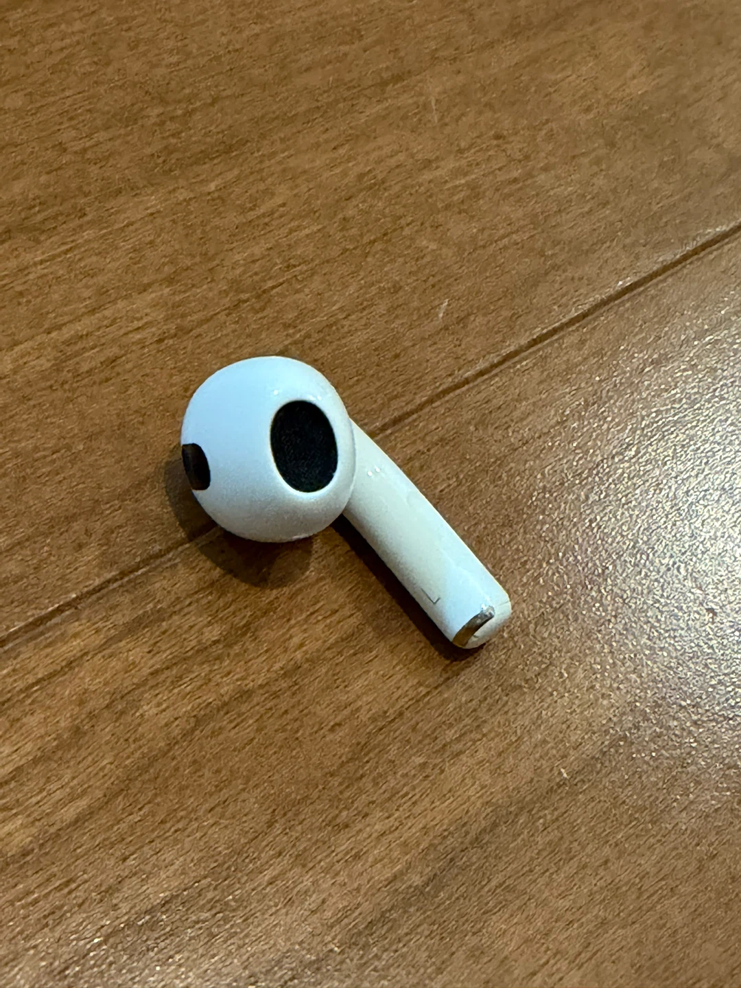 Apple AirPods 第3世代 左耳のみ　音小さめの写真3枚目