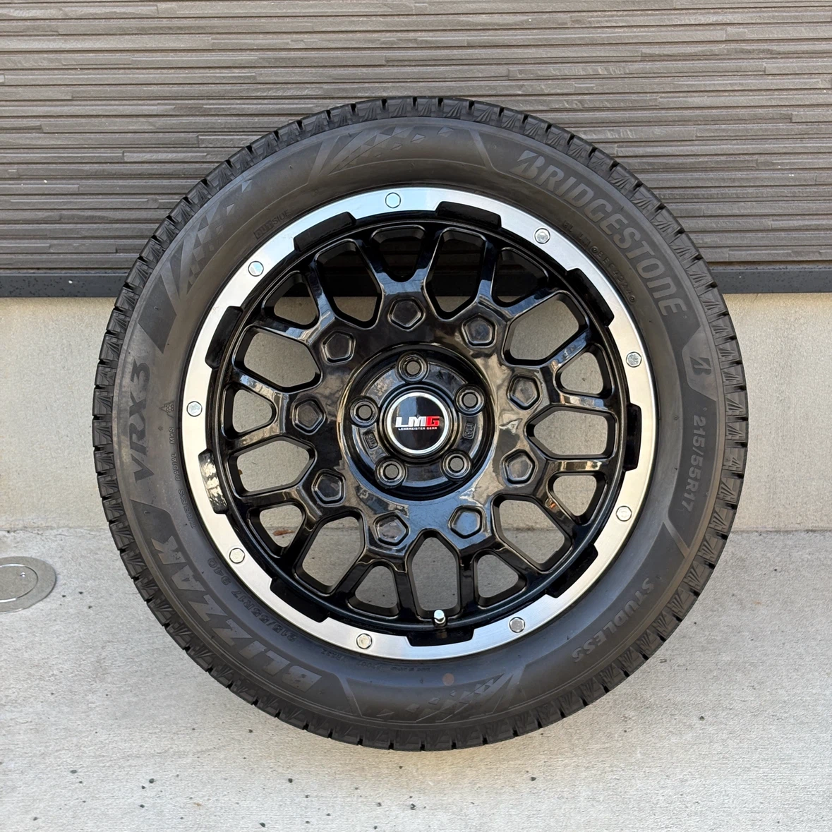 【美品】VRX3スタッドレス＋LMGホイール 4本セットの写真7枚目