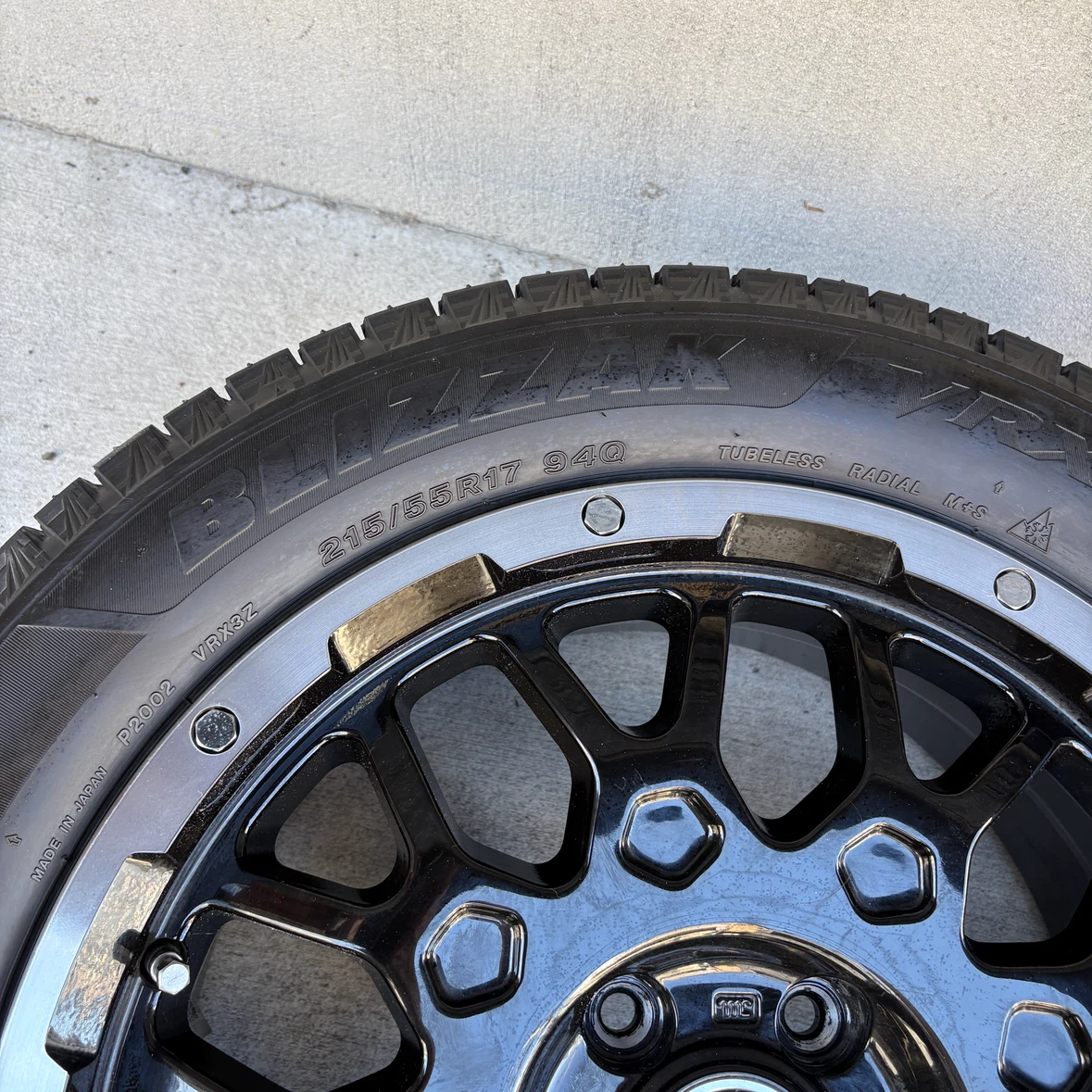 【美品】VRX3スタッドレス＋LMGホイール 4本セットの写真9枚目