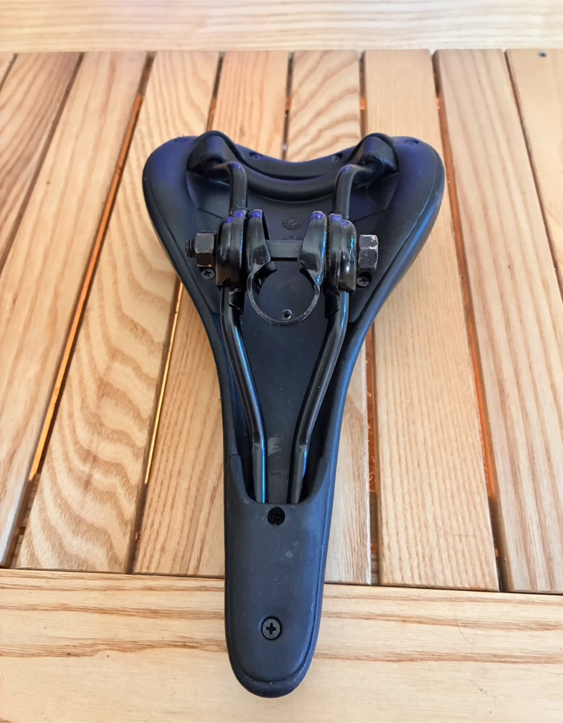 ブリヂストン 自転車用サドル ブラックの写真2枚目
