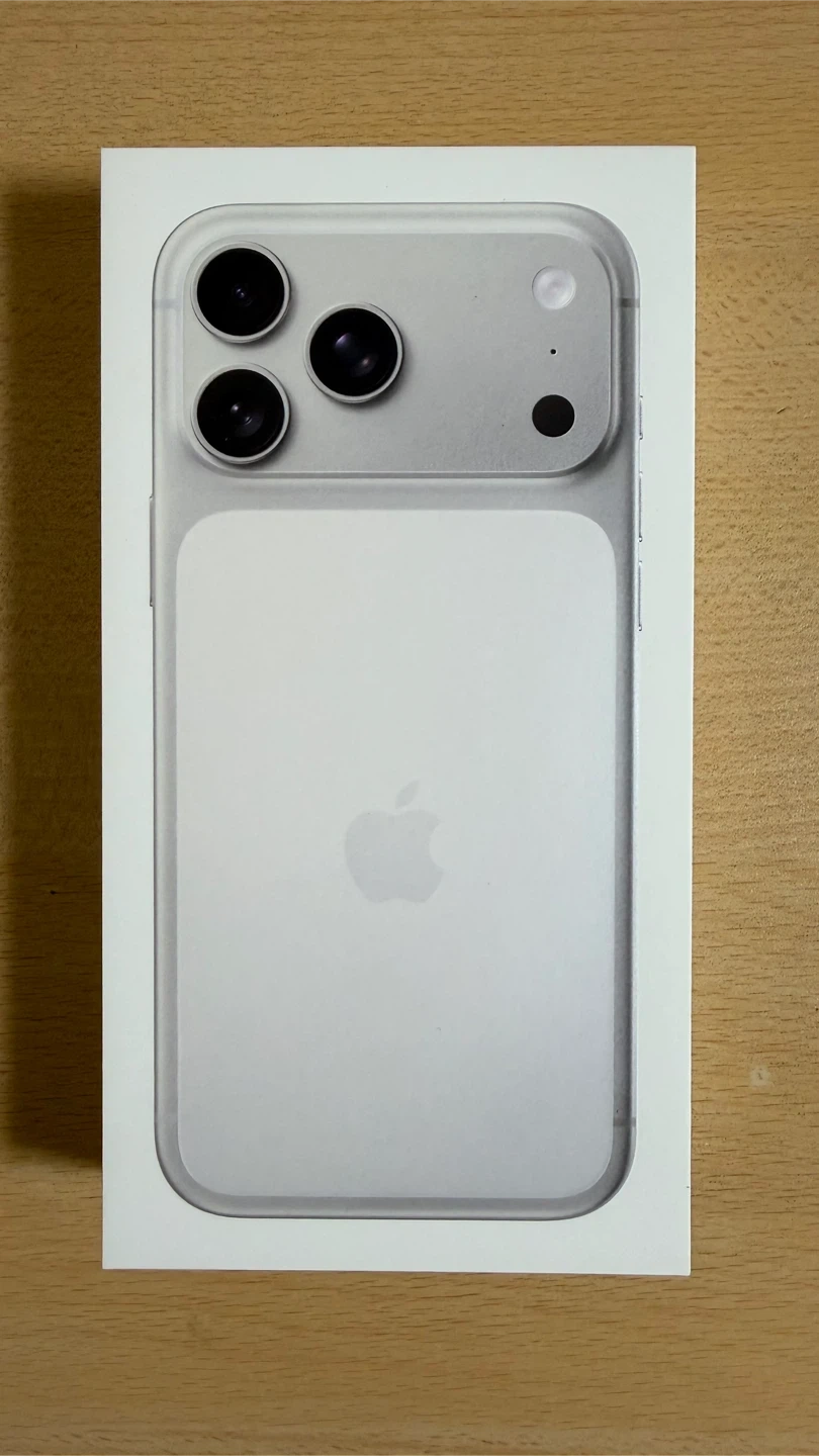 【新品・未開封】iPhone17 Pro Max 256GB シルバー