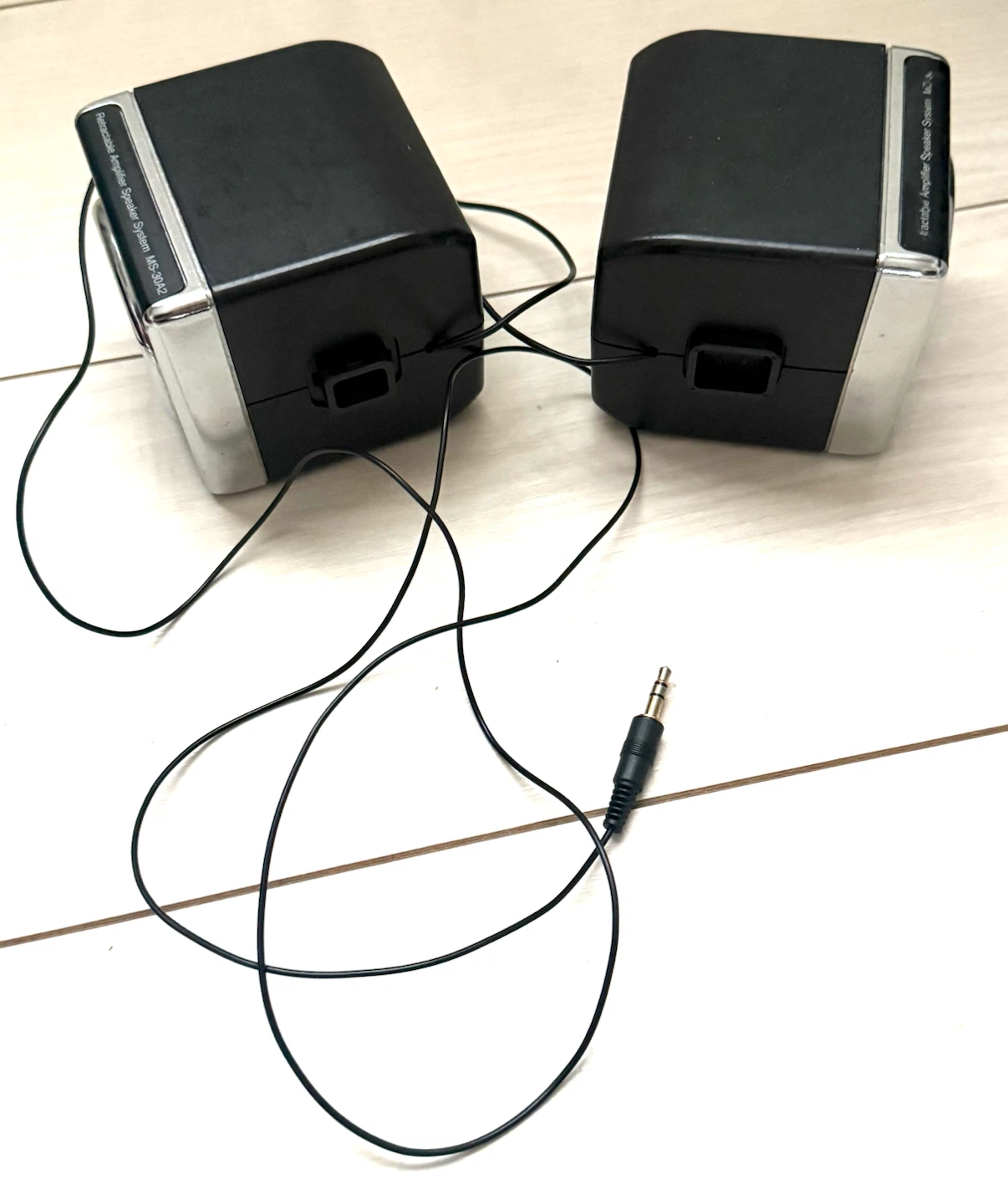 ⚠️ジャンク品です‼️JESTTAX ポータブルミニSpeakerの写真2枚目