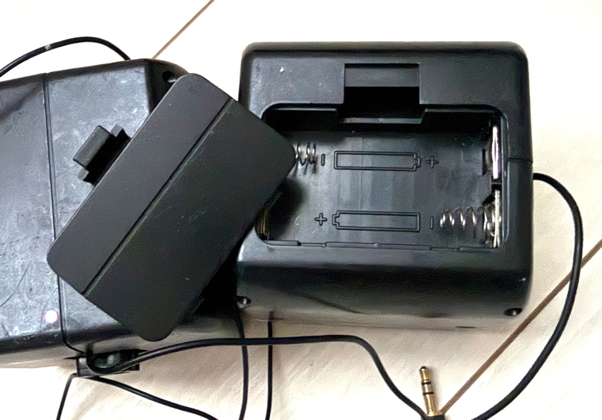 ⚠️ジャンク品です‼️JESTTAX ポータブルミニSpeakerの写真3枚目