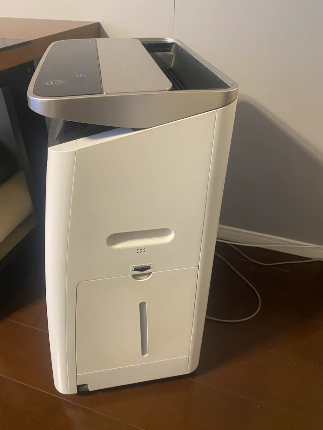 シャープ 加湿空気清浄機 KI-JP100-W 2020年製の写真4枚目