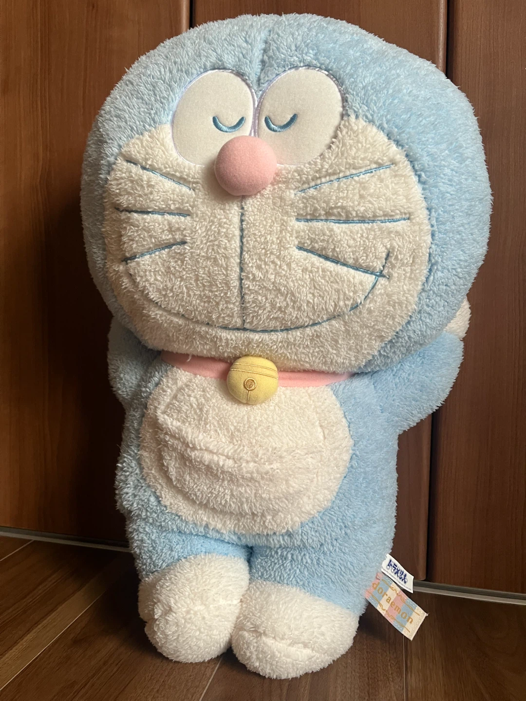 ドラえもん 特大ぬいぐるみの写真2枚目