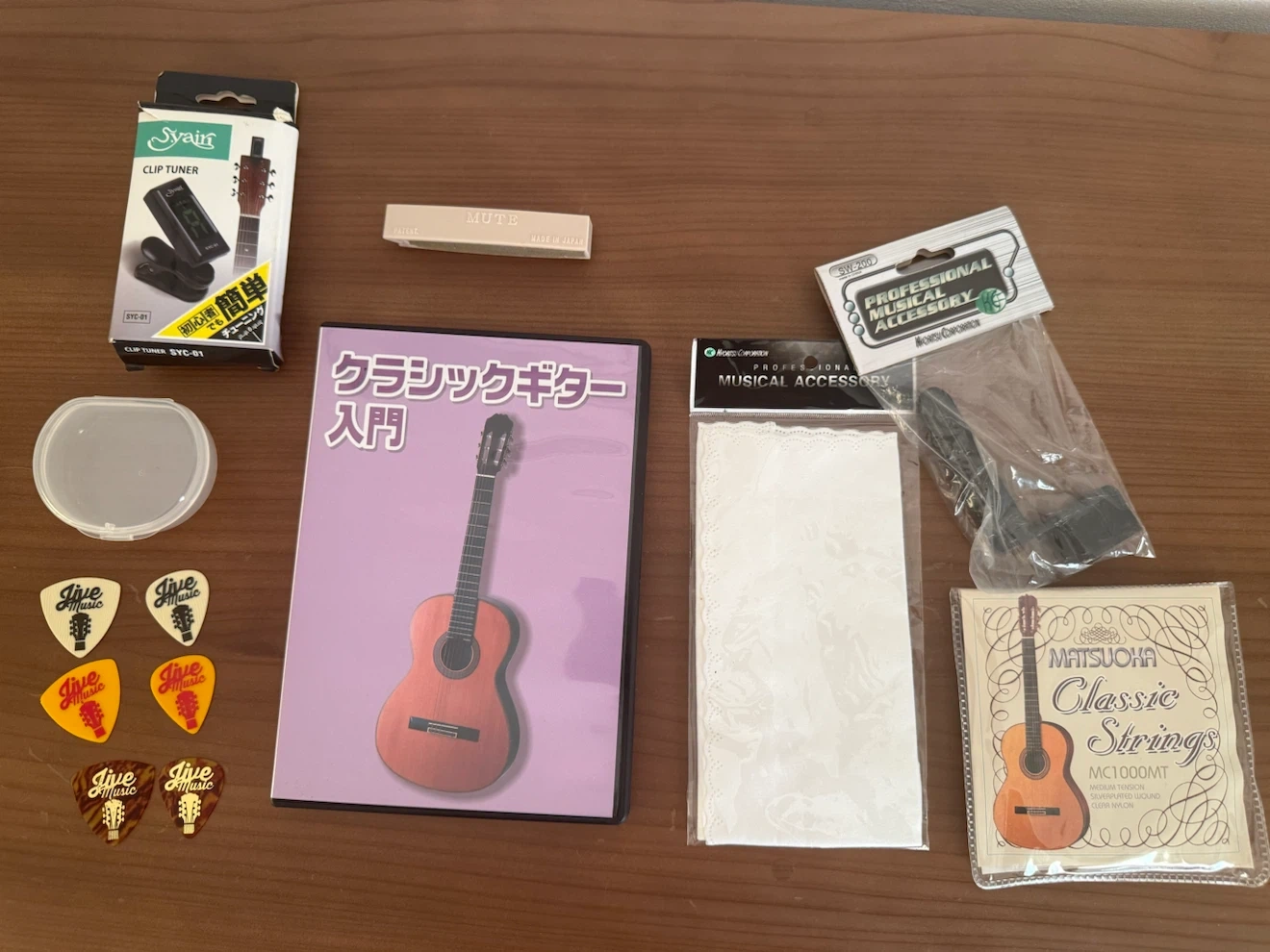 ヤマハ クラシックギター CS40J 入門セットの写真5枚目