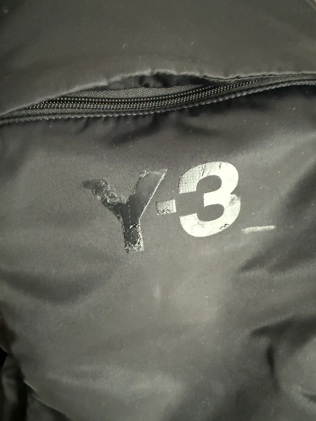 Y-3 バックパック ブラックの写真3枚目