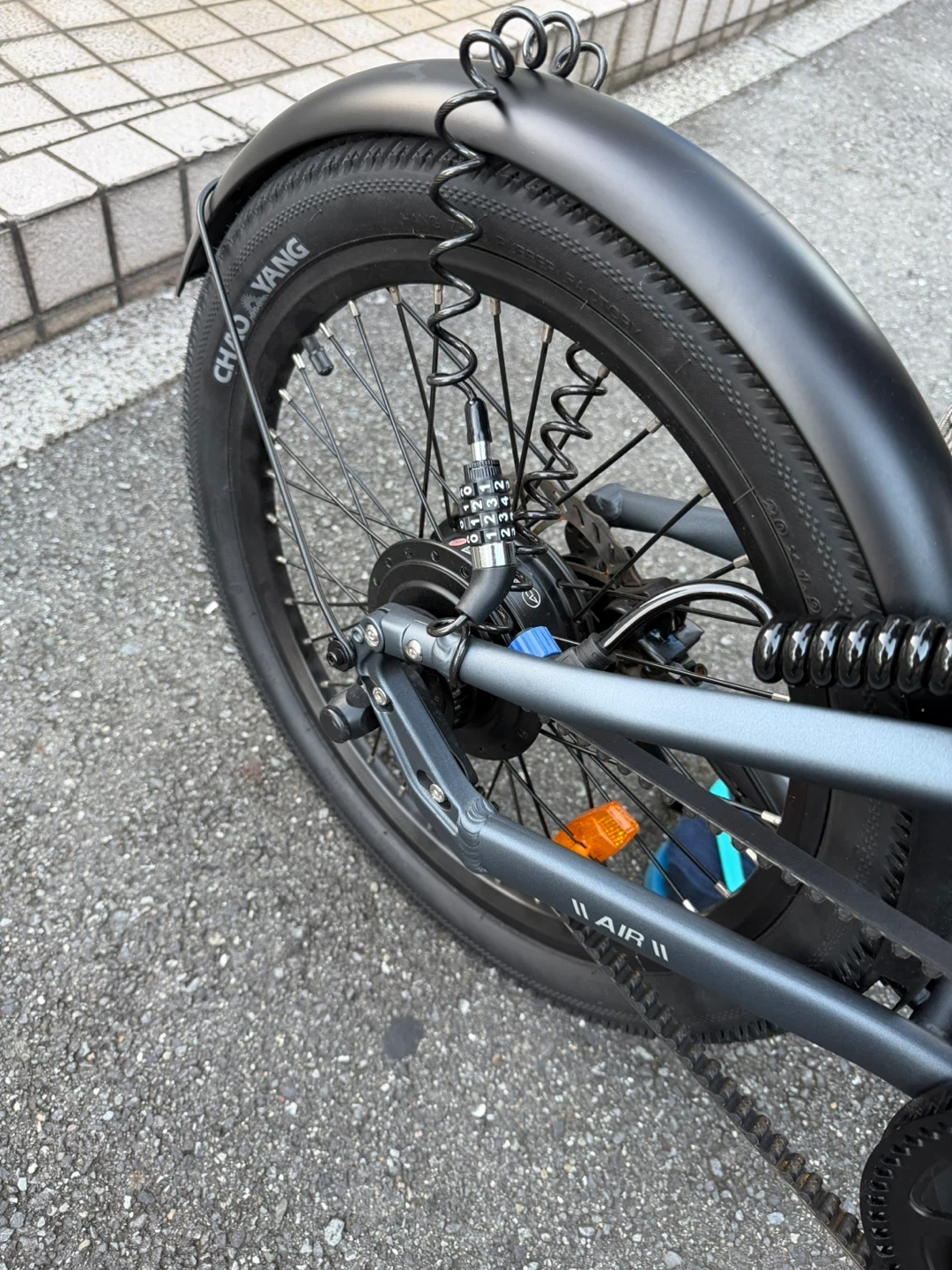 A DECE OASIS 電動アシスト自転車 折りたたみの写真4枚目