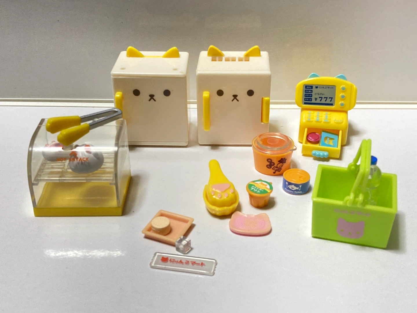 ミニチュア ガチャ にゃんこシリーズ