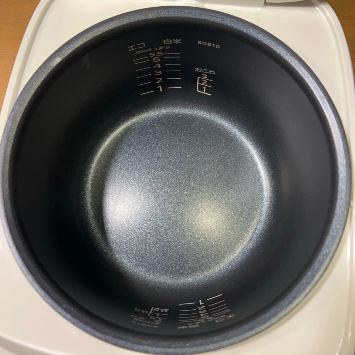 タイガー 炊飯器 JBH-G2 5.5合炊き 2025年製の写真4枚目