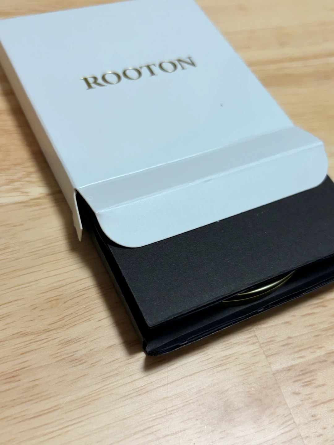 ROOTON 手鏡 コンパクトミラー ゴールドの写真2枚目