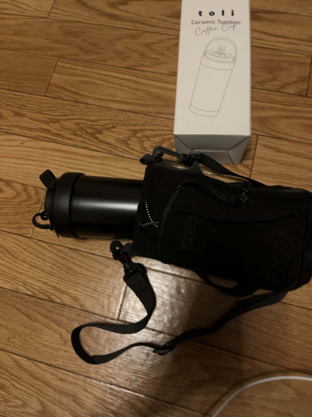 toli セラミックタンブラー 黒 ホルダー付きの写真2枚目