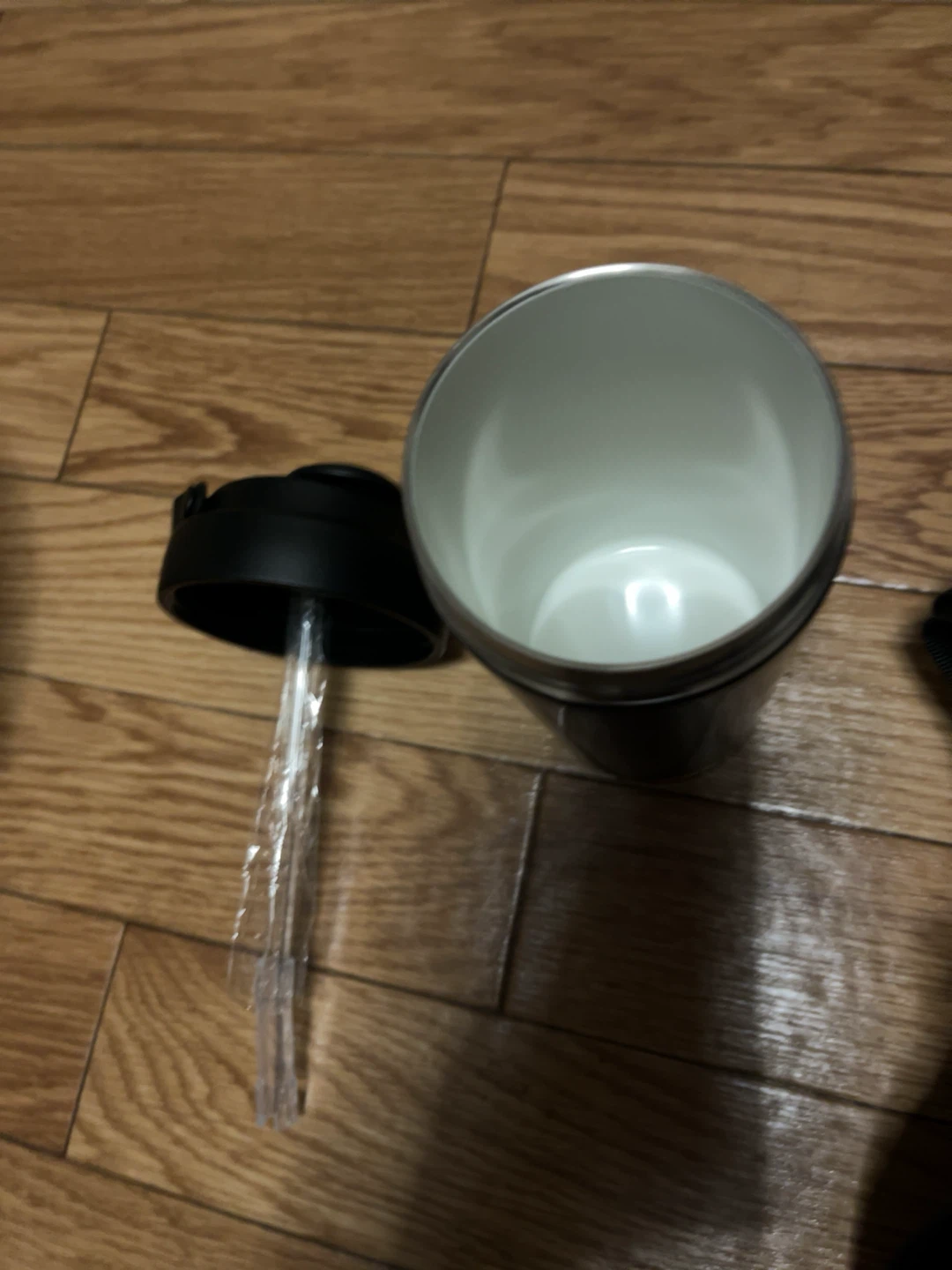 toli セラミックタンブラー 黒 ホルダー付きの写真4枚目