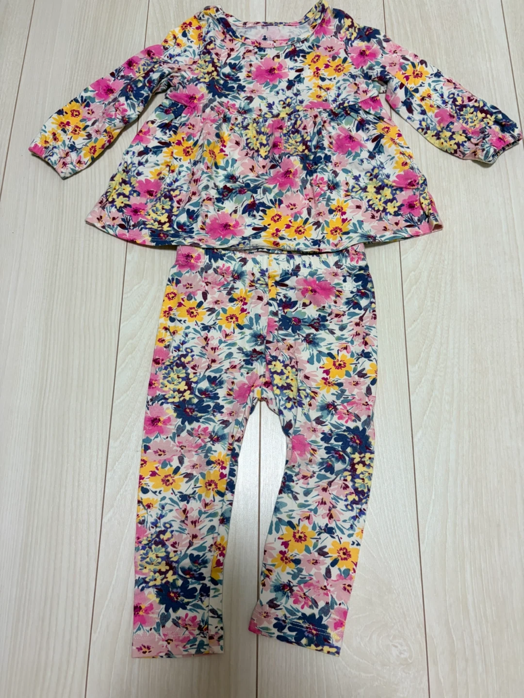 【美品】ベビーギャップ 花柄セットアップ 80cm