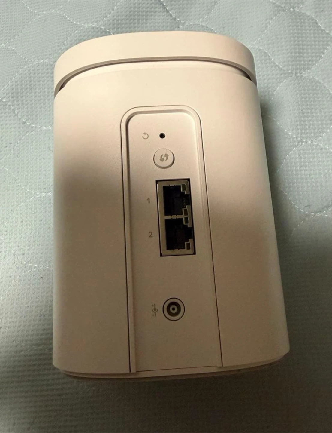 楽天モバイル ホームルーター 5Gの写真2枚目