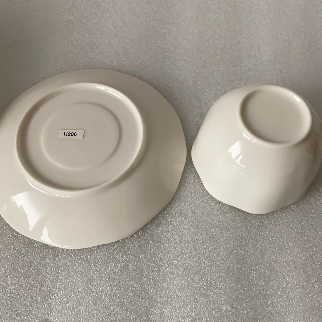 コーヒーカップ＆ソーサー 3客セット H206の写真3枚目