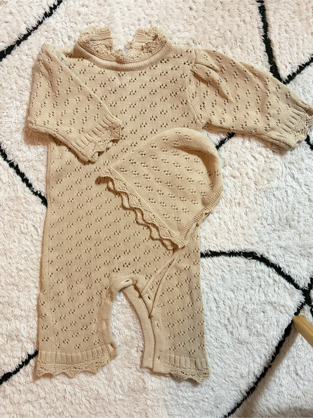 ベビー用 ニットロンパース ボンネット付き ベージュ