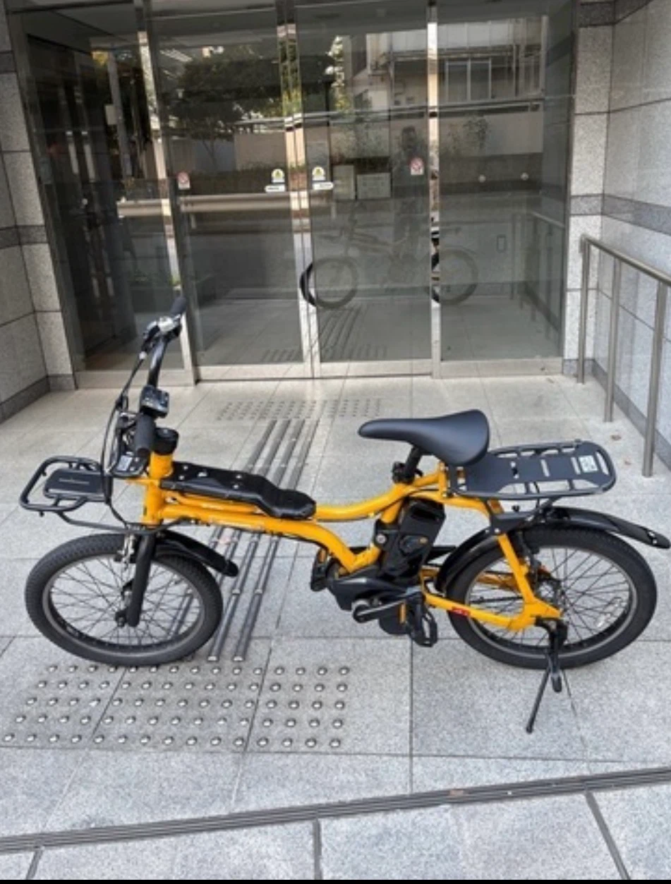 Panasonic EZ パナソニック イーゼット 電動アシスト自転車バッテリー8.9Ahバッテリー2つです。の写真2枚目