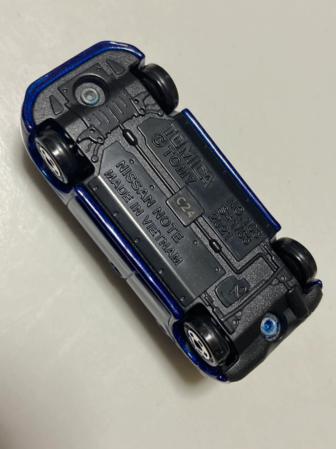 日産ノート トミカの写真2枚目