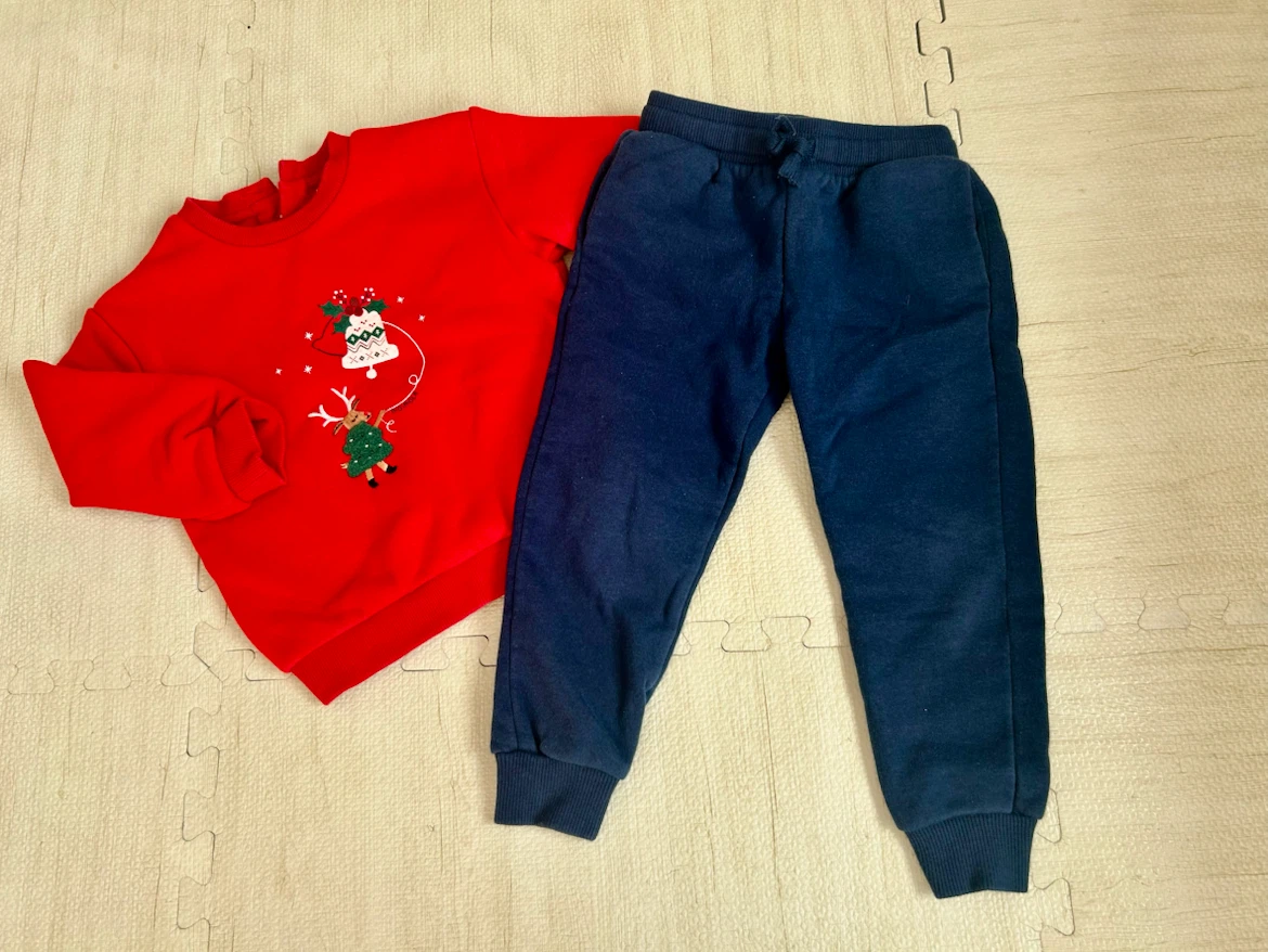 発送可★武蔵小杉★2枚セット★モイモルン 裏起毛トレーナー クリスマス 90cm H＆M ネイビーの写真9枚目
