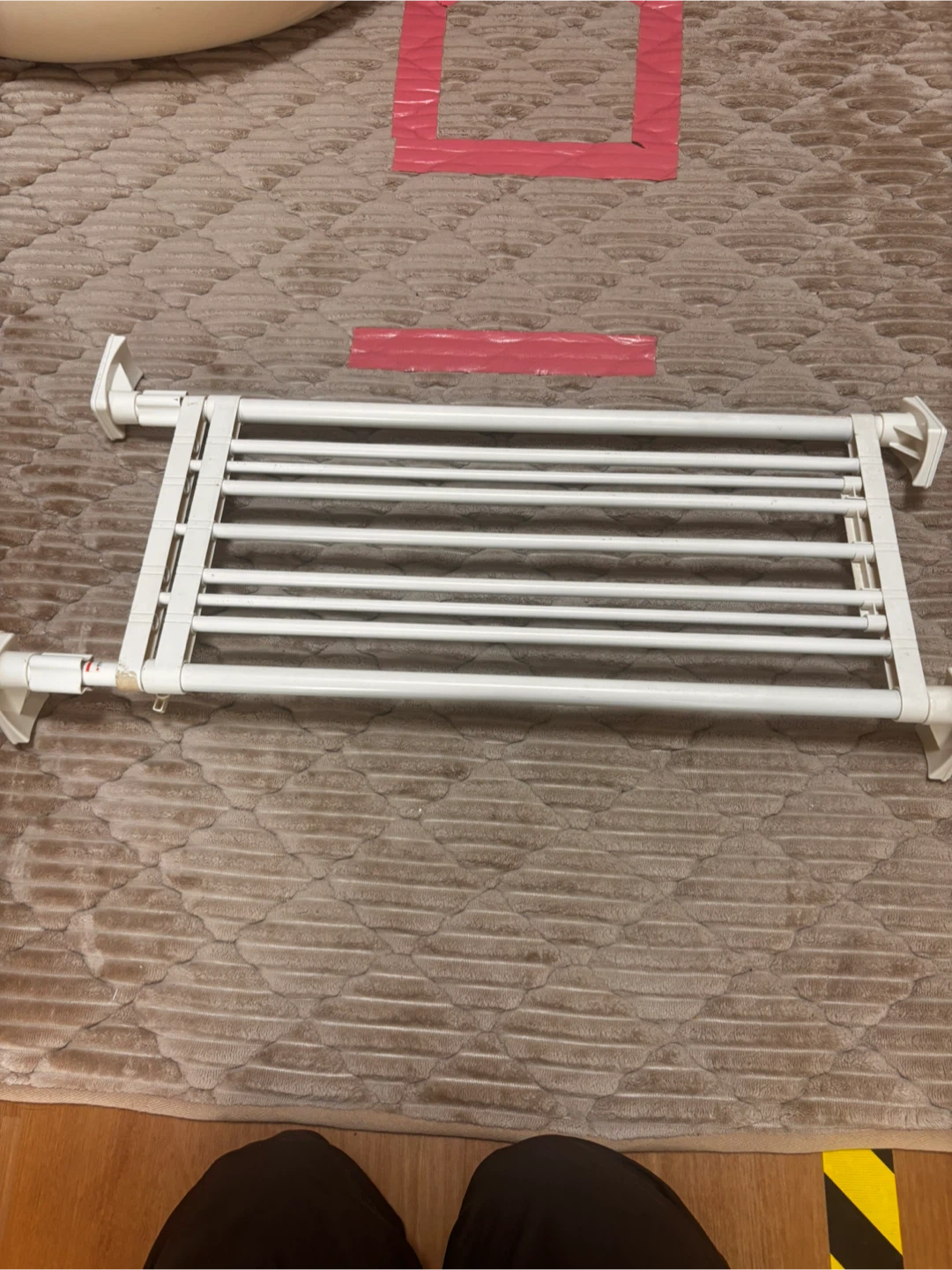 突っ張り棚　伸縮式 ホワイト