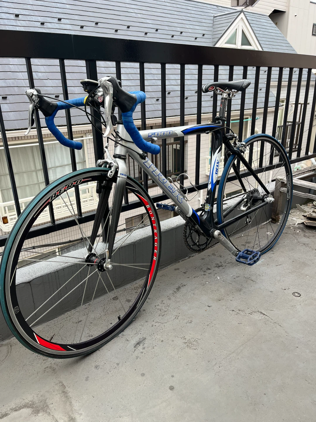 TREK 5000 フルカーボンロードバイク