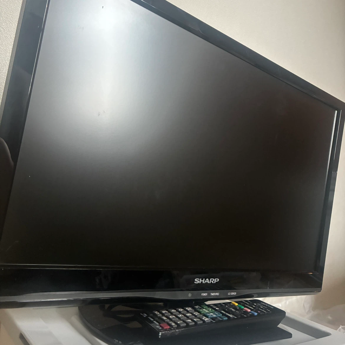 【SHARP】22V型液晶テレビ AQUOSの写真2枚目