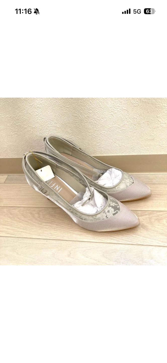 INFINE シルバー レース パンプス M