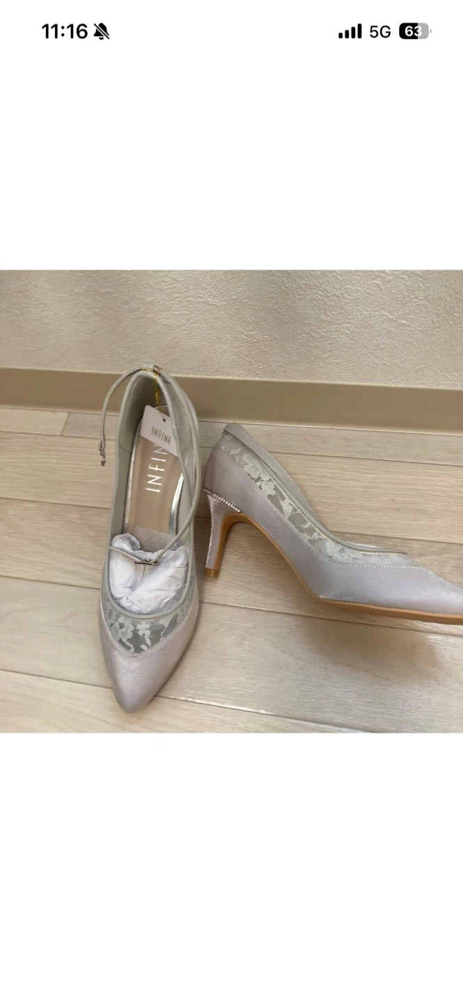 INFINE シルバー レース パンプス Mの写真2枚目