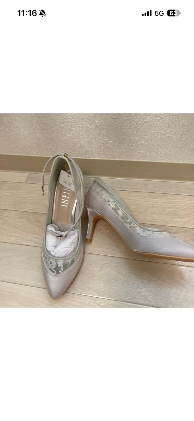 INFINE シルバー レース パンプス Mの写真2枚目