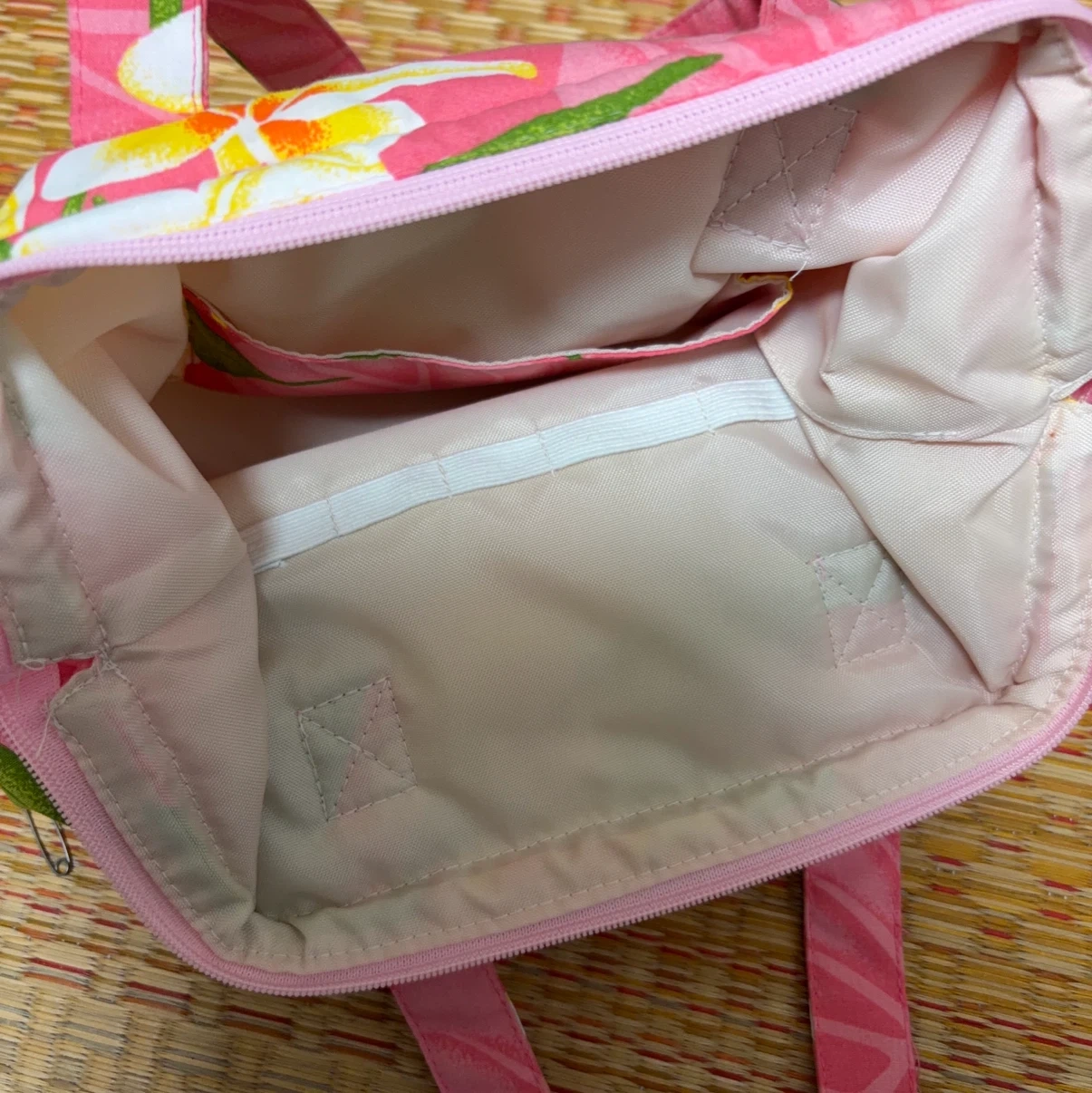 ククイ ハンドバッグ ピンクの写真2枚目