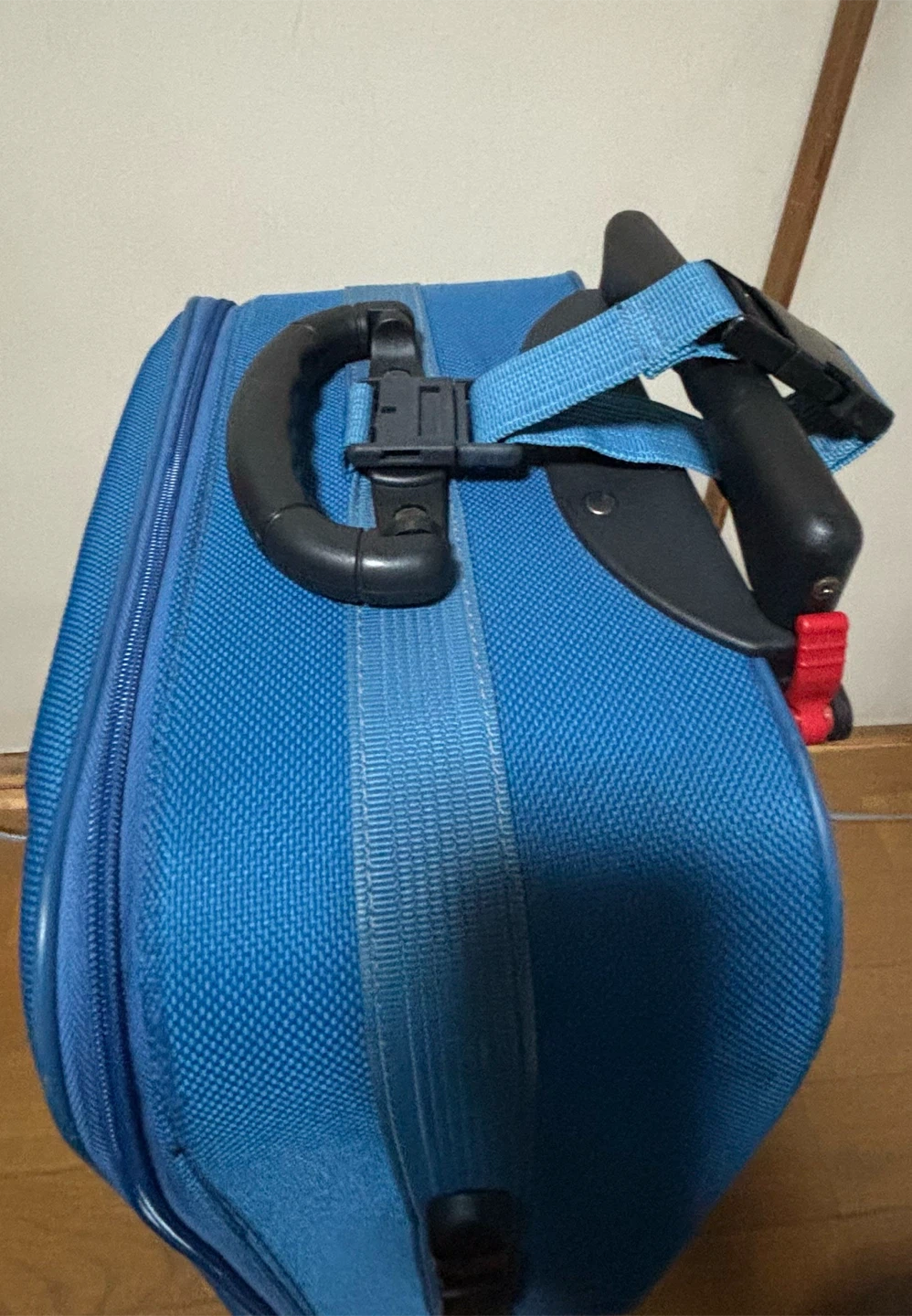 リミテッド キャリーケース ブルーの写真4枚目