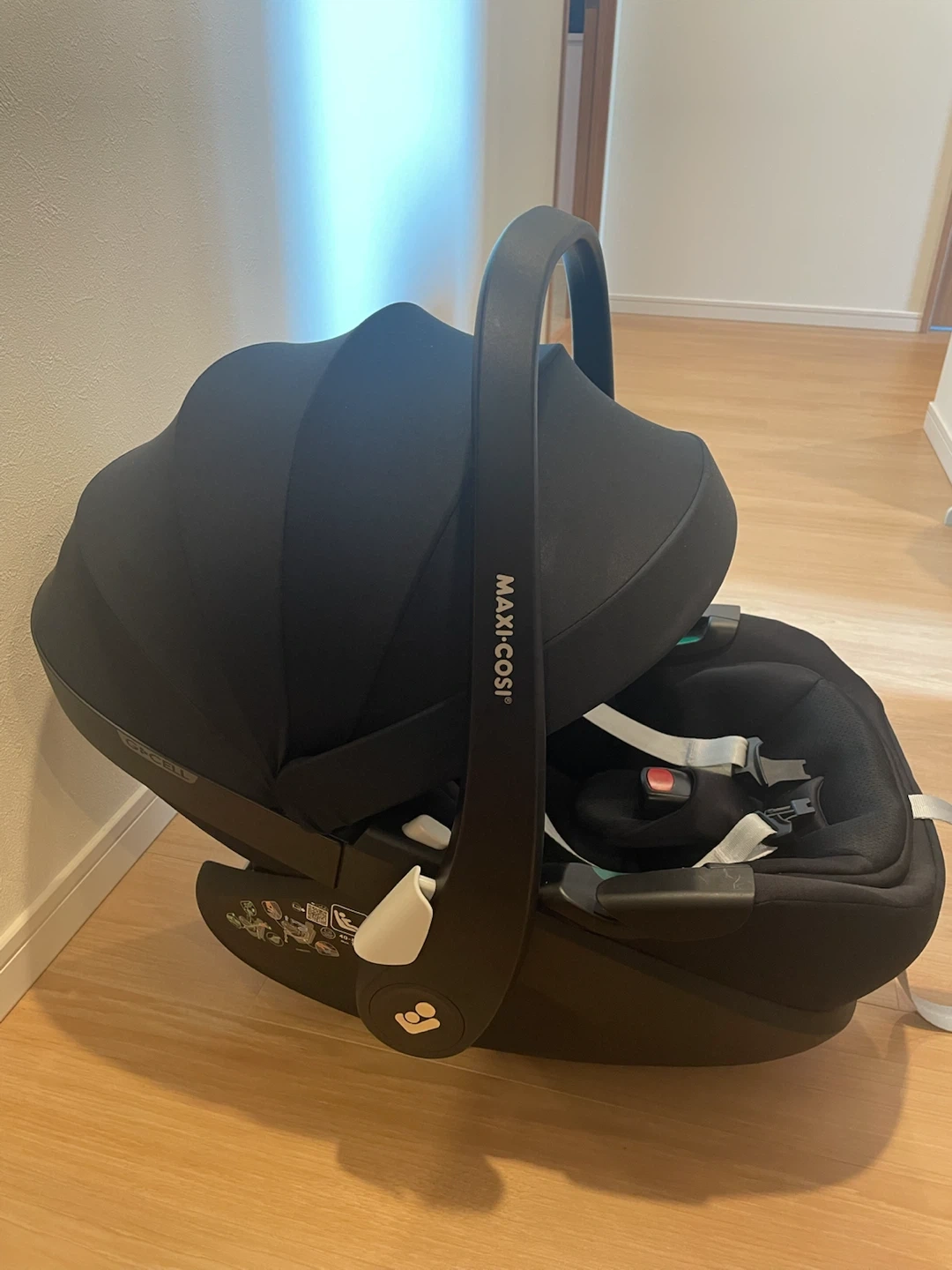 Maxi-Cosi ペブル360 Pro²+FamilyFix 360 Pro+バガブー用アダプター セットの写真2枚目