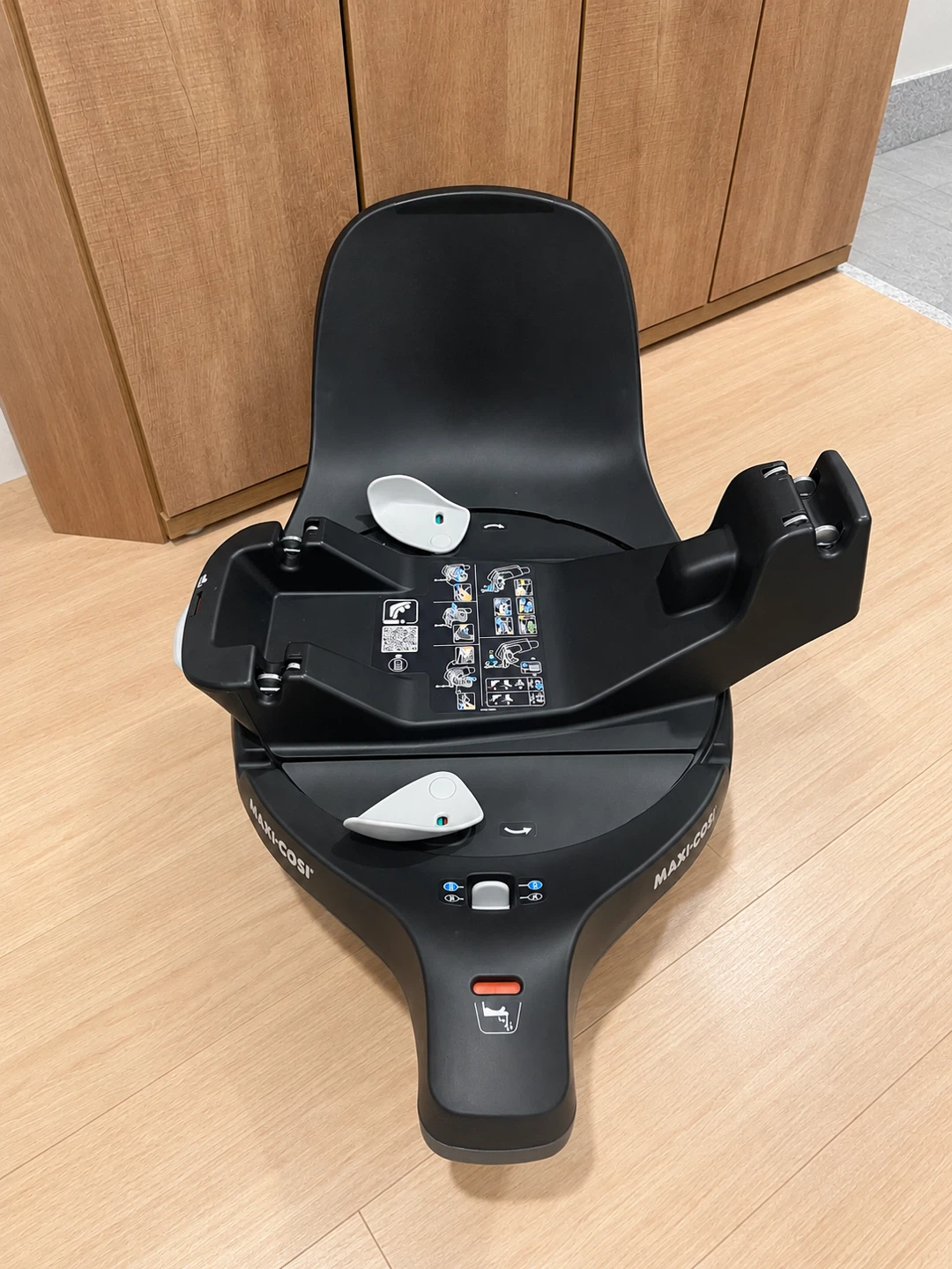 Maxi-Cosi ペブル360 Pro²＋FamilyFix 360 Pro＋バガブー用アダプター セットの写真4枚目