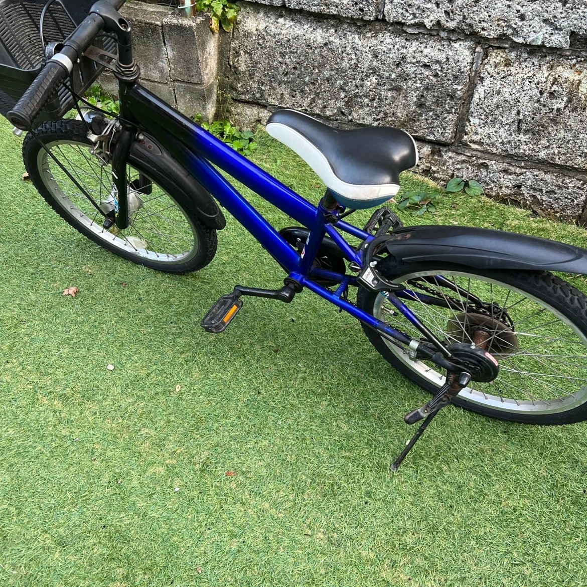 子供用自転車 20インチ スチール シマノ製 6段変速 カゴ ライト 後輪錠 前後泥除け ブルーの写真9枚目