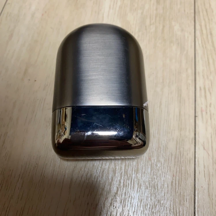 コンパクト電気シェーバー メタリックグレーの写真3枚目