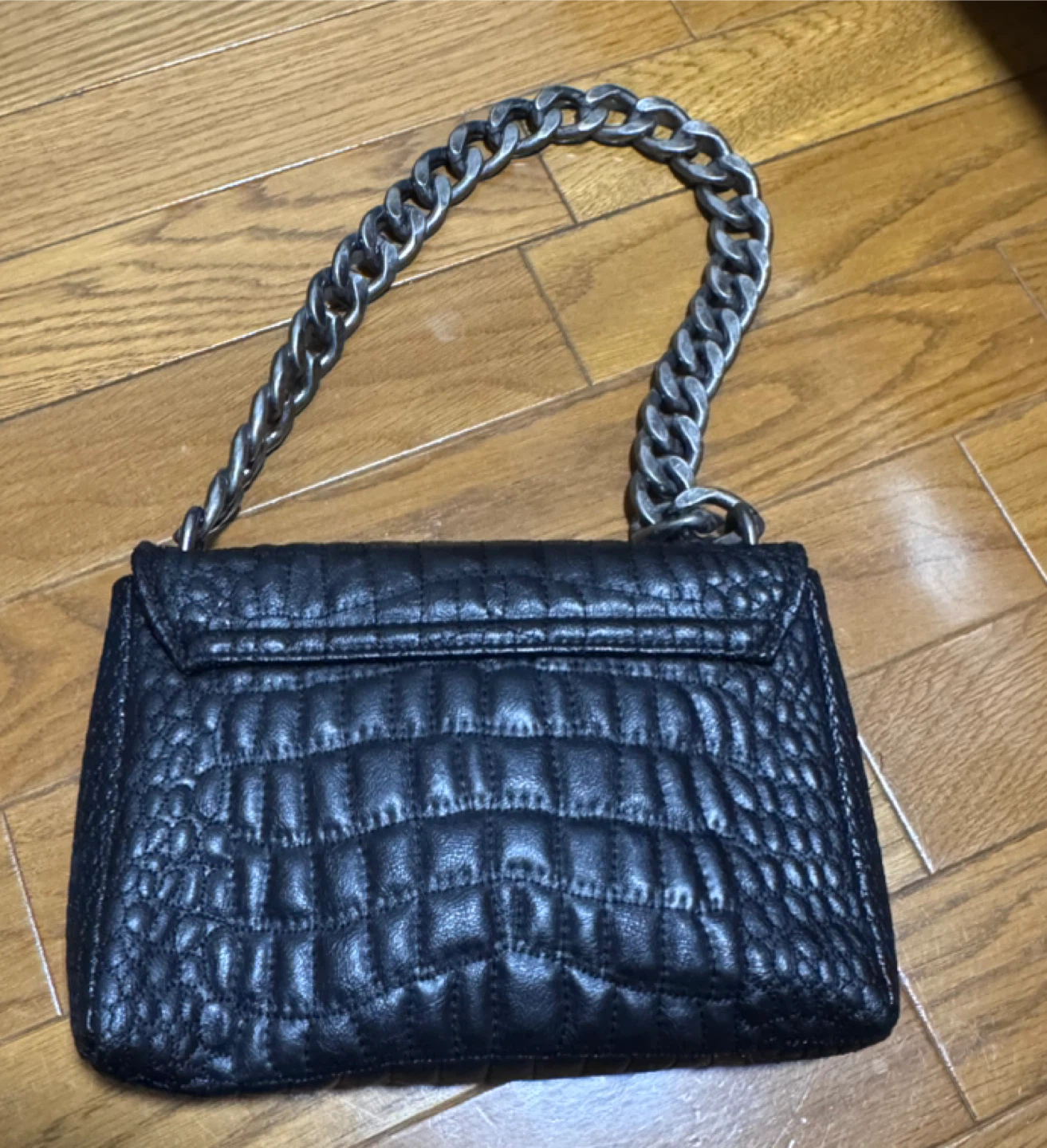 ザラ チェーンショルダーバッグ 黒の写真2枚目